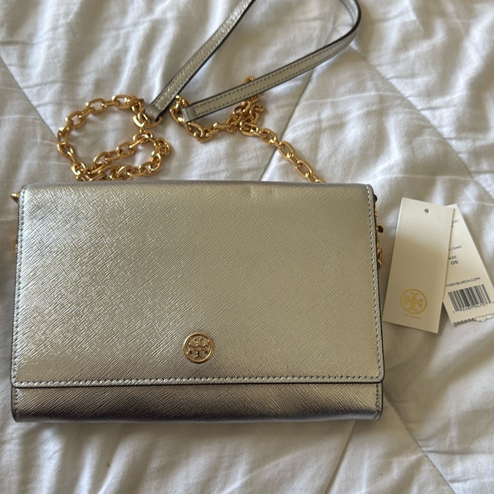Tory Burch Robinson Metallic Chain Wallet (never worn)